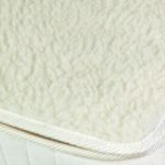 I coprimaterassi in lana sono consigliati a chi soffre di dolori muscolari e articolari.
