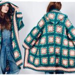 Un elegante cappotto con cappuccio realizzato con singoli quadrati lavorati a maglia