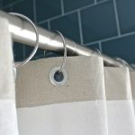 Fissaggio di una tenda a una cornice rotonda