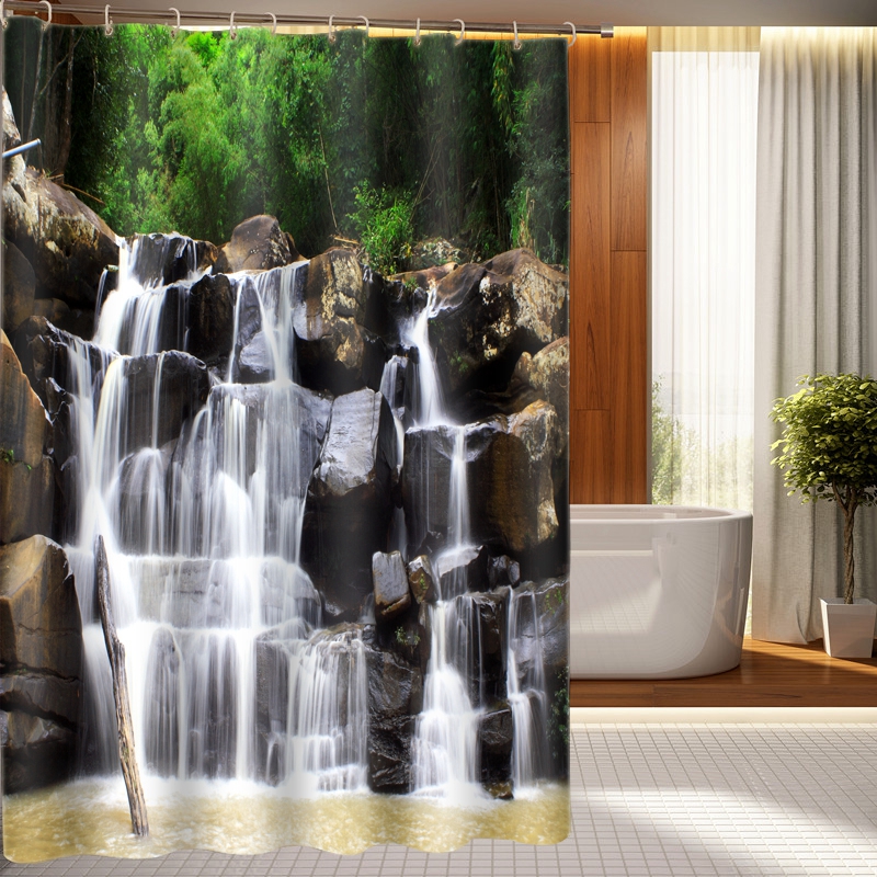 Tenda da doccia con cascata in bagno