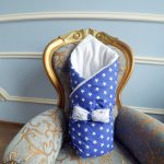 Blu e bianco con stelle per lo scarico o una passeggiata