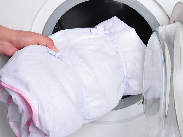 Lavare il tulle in un sacchetto speciale a casa