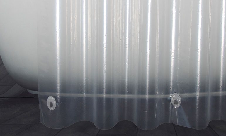 Magneti sul fondo della tenda della doccia