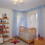 Tende con occhielli per la cameretta di un bambino