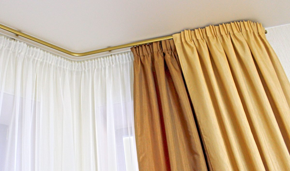 cornici del soffitto all'interno
