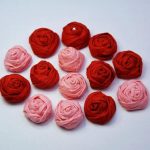 rose da tovaglioli con decorazioni fai da te