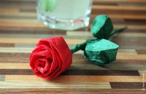 Rose di tovaglioli fai da te