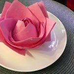 idee per rose su tovaglioli di carta