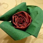 idee di design per rose da tovaglioli di carta