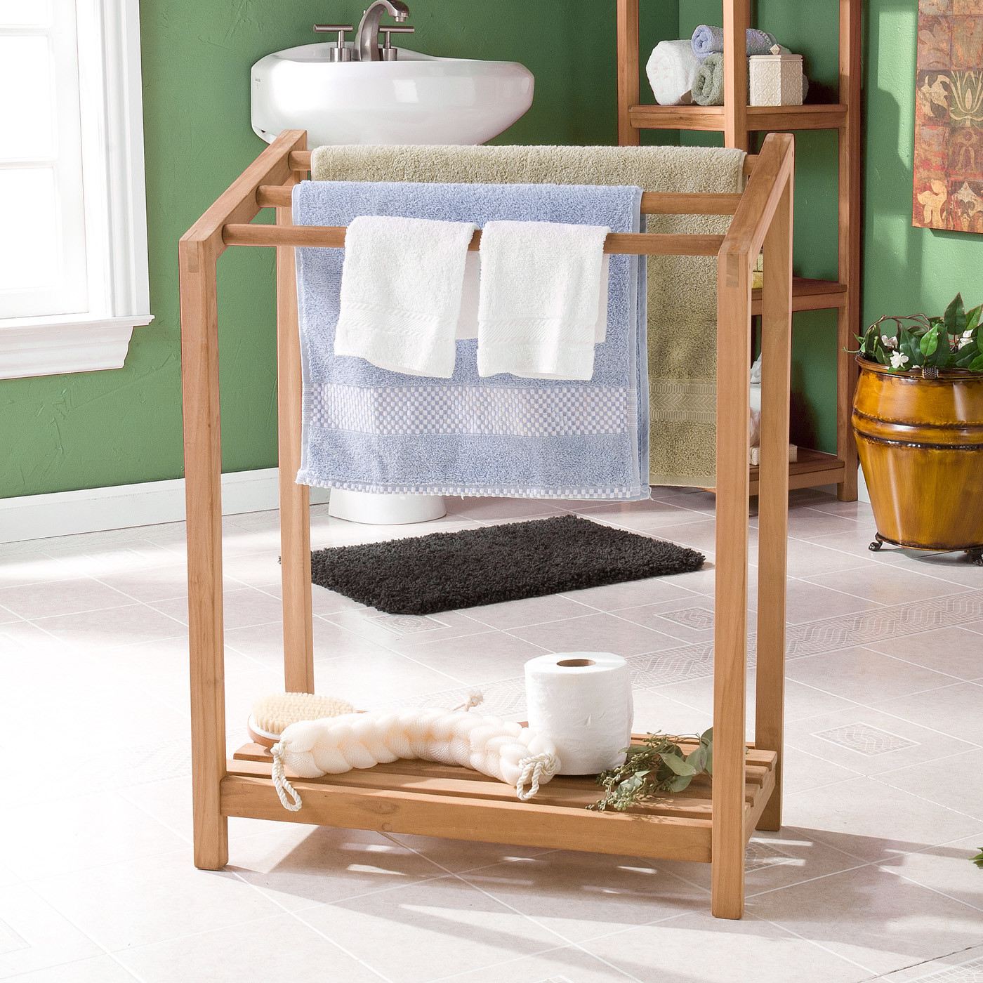 idee per l'arredamento del bagno con portasciugamani