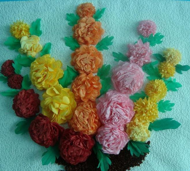 idee di design per fiori su tovaglioli di carta