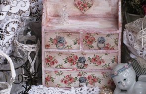 cassettiera decoupage shabby chic