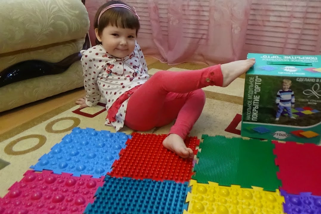 foto del design del tappetino da massaggio per bambini