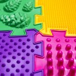 Idee di design per tappetini massaggianti per i piedi dei bambini