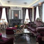 bellissime tende all'interno dell'appartamento