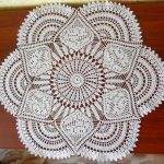 decorazione per tovaglioli all'uncinetto