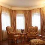 Decorazione delle finestre di una vetrata di una casa privata