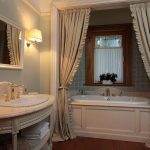 Interno del bagno in stile classico