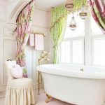 Interno del bagno in stile provenzale