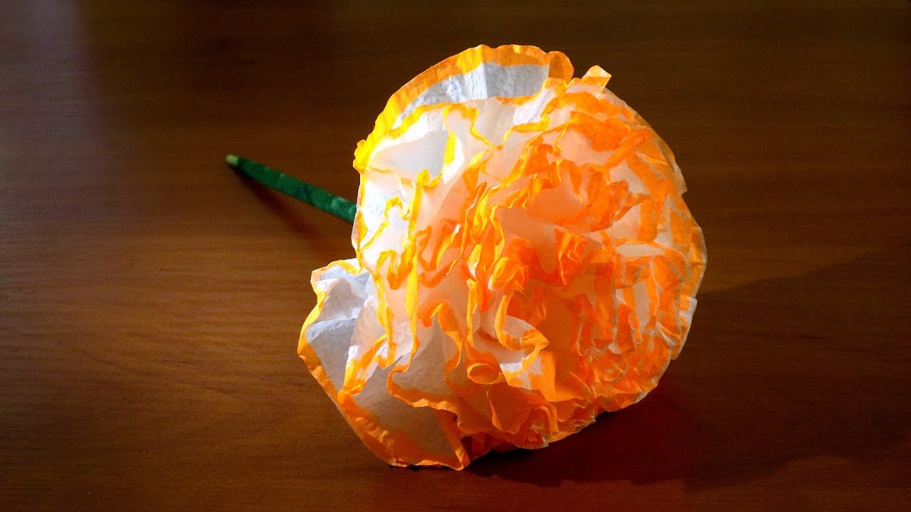 idee di design per tovaglioli di garofani