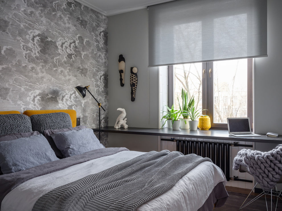 idee per foto di tende corte sul davanzale della camera da letto
