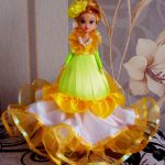 idee per decorare scatole per bambole
