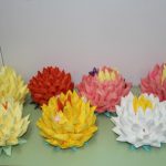 idee per decorazioni con tovaglioli di loto