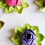 idee per decorazioni con tovaglioli di loto