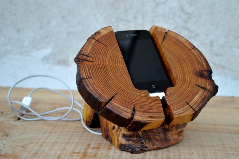 Supporto per telefono in legno