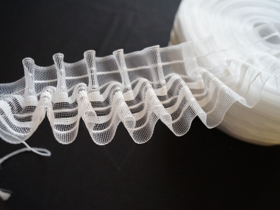 Nastro per tende per creare pieghe sul tulle