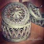 Decorazione fai da te con scatola di iuta