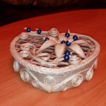 Decorazione fai da te con scatola di juta