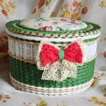 idee per decorazioni a scatola all'uncinetto
