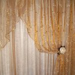 tende in voile dorato