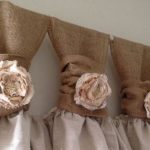 tende realizzate con stuoie su anelli