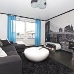 tende sul cornicione del soffitto