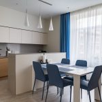 Cucina-sala da pranzo in stile moderno