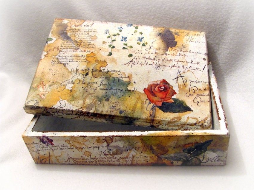 idee per decorazioni con scatole decoupage