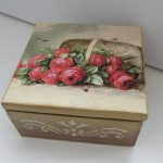 idee per decorazioni con scatole decoupage