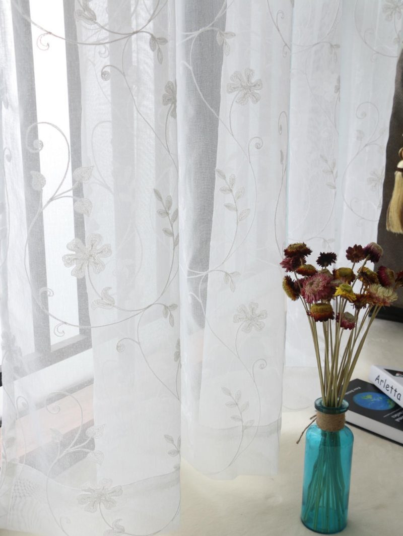 tulle per design di finestre