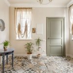 tulle beige all'interno