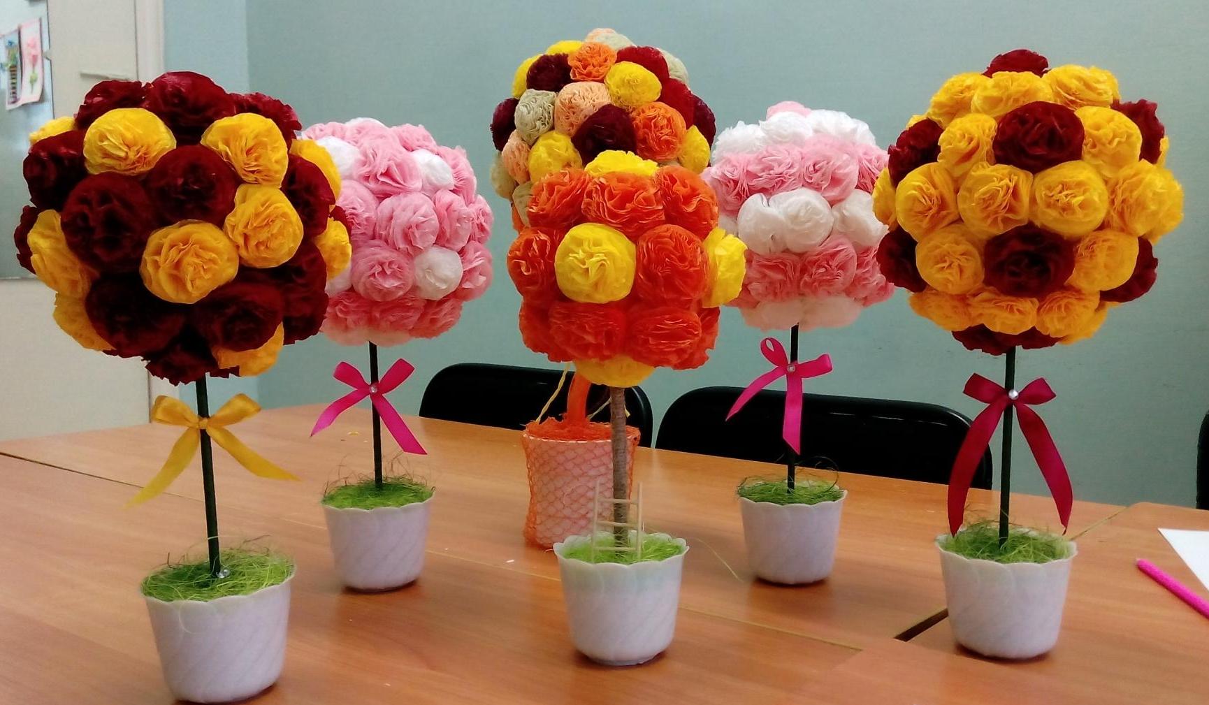 fiori dal tovagliolo in foto di vasi