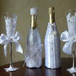 decorazione con nastro bianco