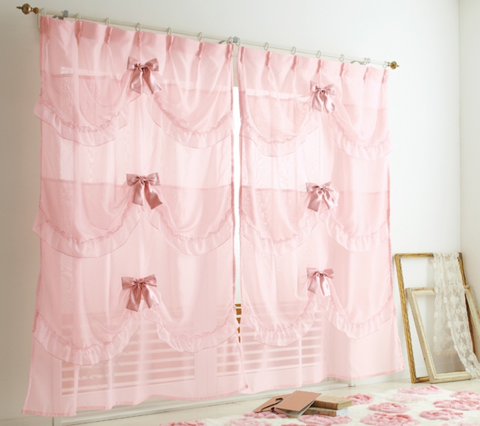 decorazione in tulle con fiocchi