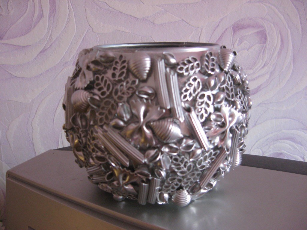decorare un vaso con la pasta