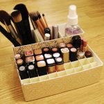 decorare scatole di cosmetici