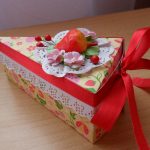 decorare scatole per torte