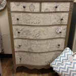foto di design di mobili decoupage
