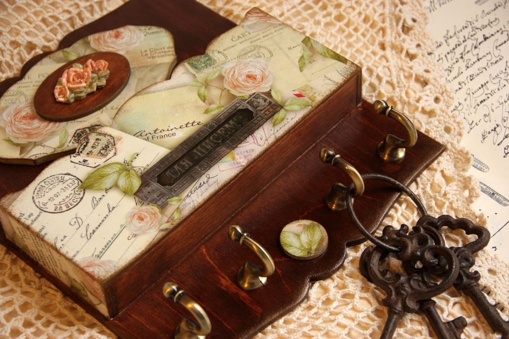 decoupage su legno fai da te decorazione foto