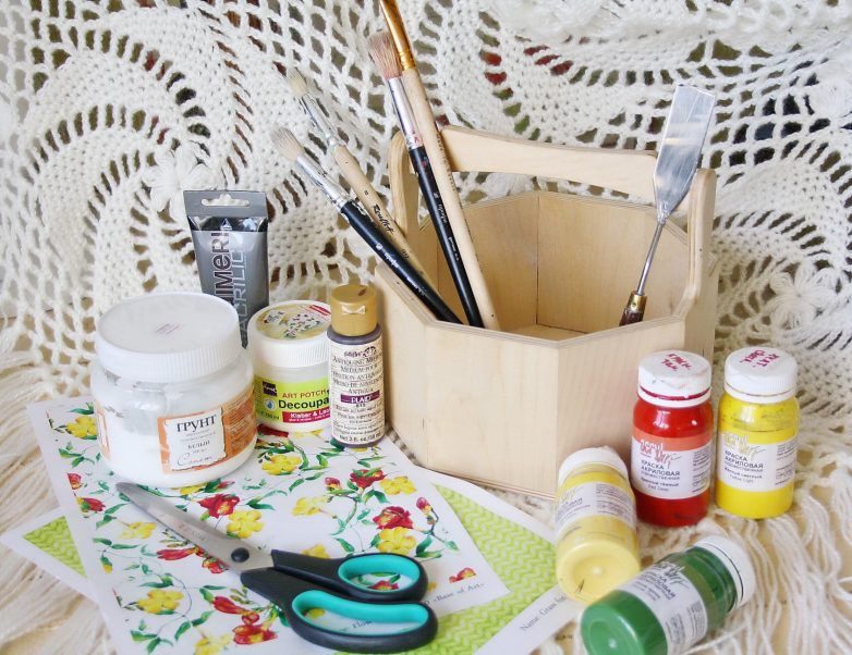 decoupage su legno con materiali fai da te